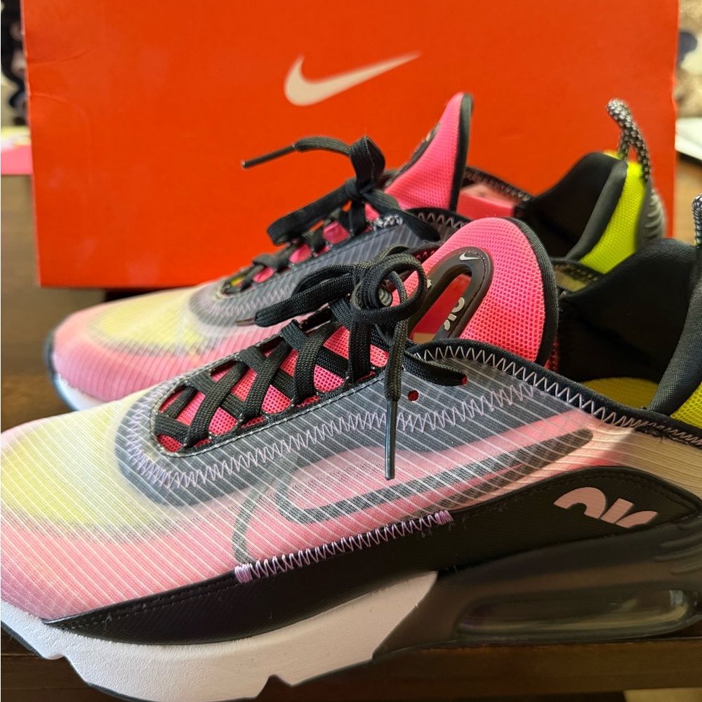 *BRAND NEW* Nike Air Max 2090 Champagne Cyber Sunset🌅